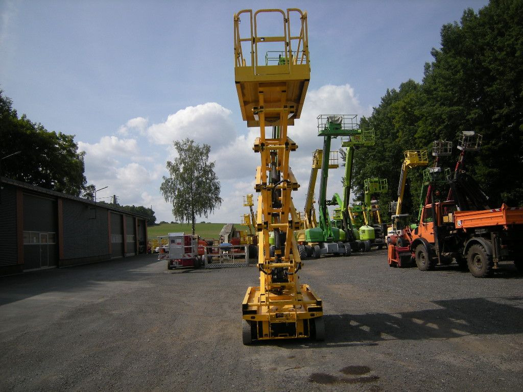 Genie GS 4047 Scherenarbeitsbühne Genie 14 m - Truck mounted aerial platform: picture 3 Genie GS 4047 Scherenarbeitsbühne Genie 14 m - Truck mounted aerial platform: picture 3