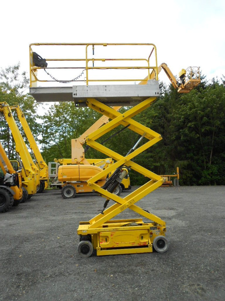 JLG 1930 ES, Scherenarbeitsbühne AH 8 m - Truck mounted aerial platform: picture 5 JLG 1930 ES, Scherenarbeitsbühne AH 8 m - Truck mounted aerial platform: picture 5