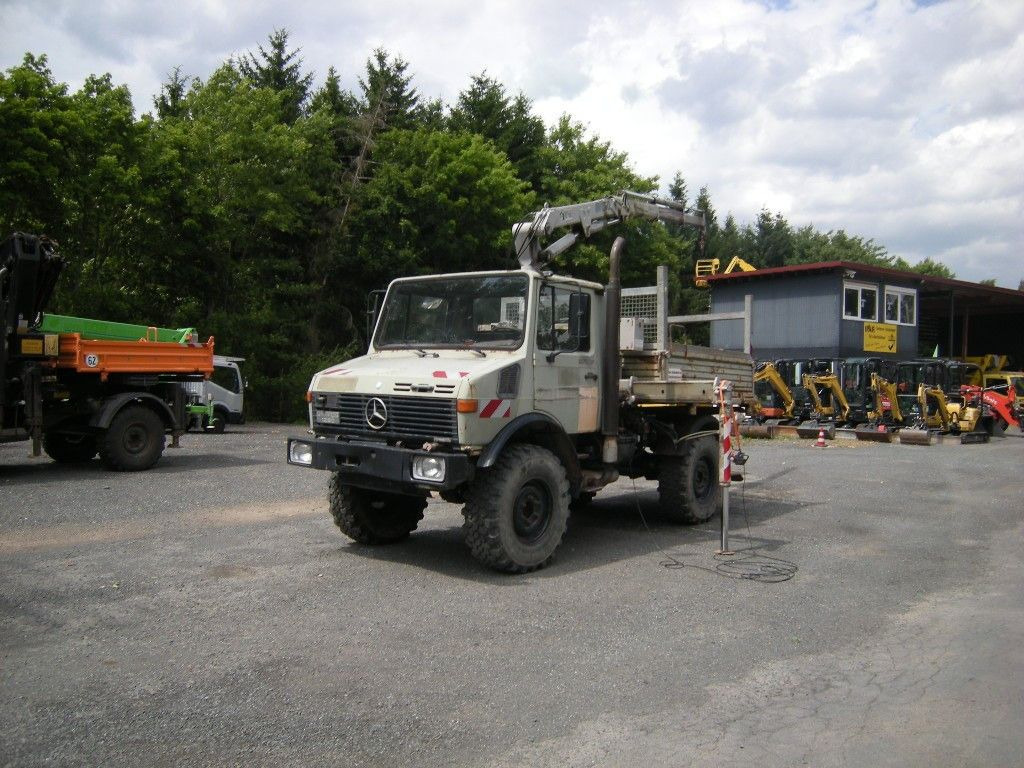 Mercedes-Benz Unimog U1250 mit Kran MKG 105 - Tipper van: picture 3 Mercedes-Benz Unimog U1250 mit Kran MKG 105 - Tipper van: picture 3