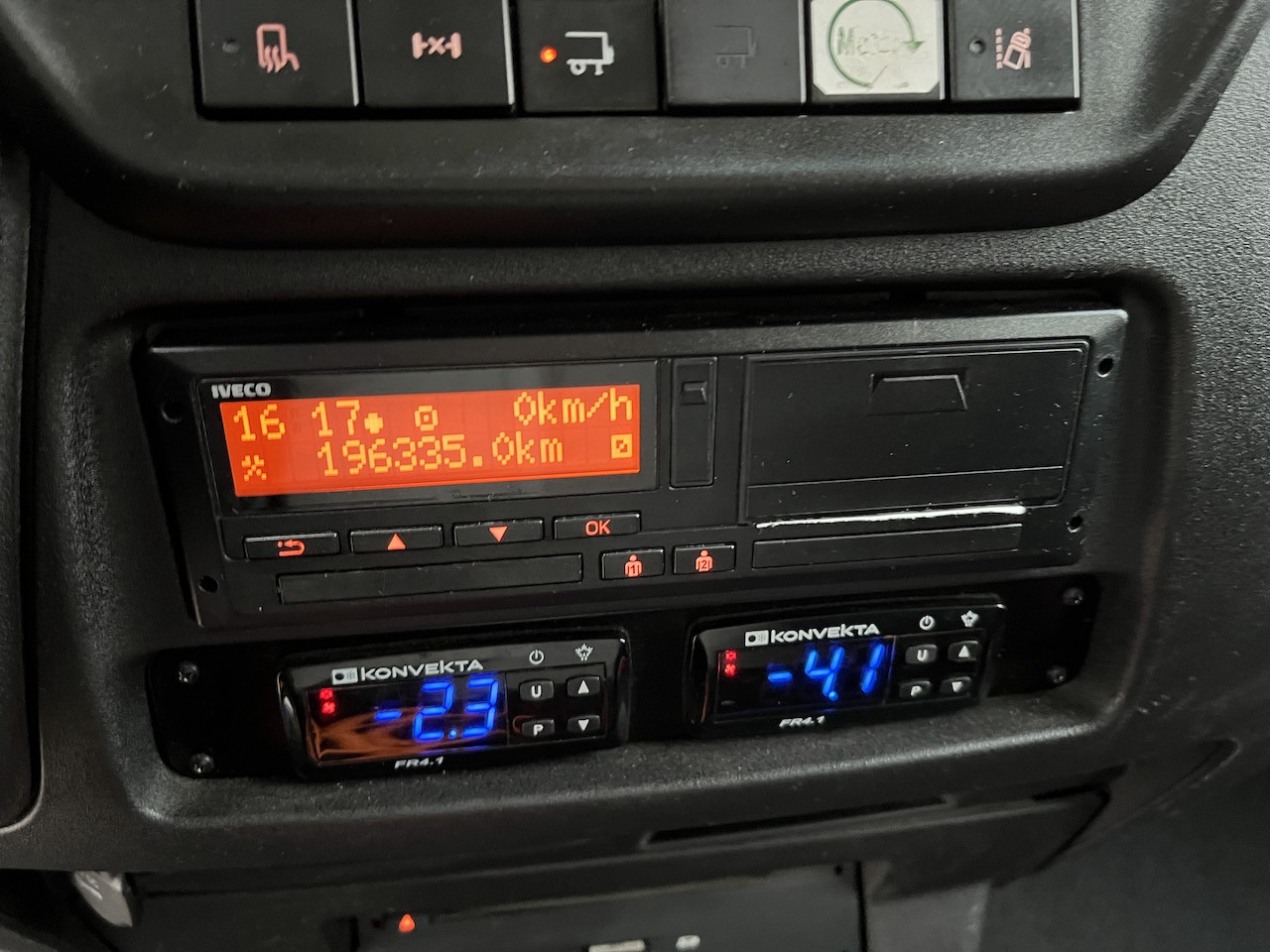 Iveco 70C18 Daily Tiefkühlkoffer mit Ladebordwand - Refrigerated van: picture 2 Iveco 70C18 Daily Tiefkühlkoffer mit Ladebordwand - Refrigerated van: picture 2