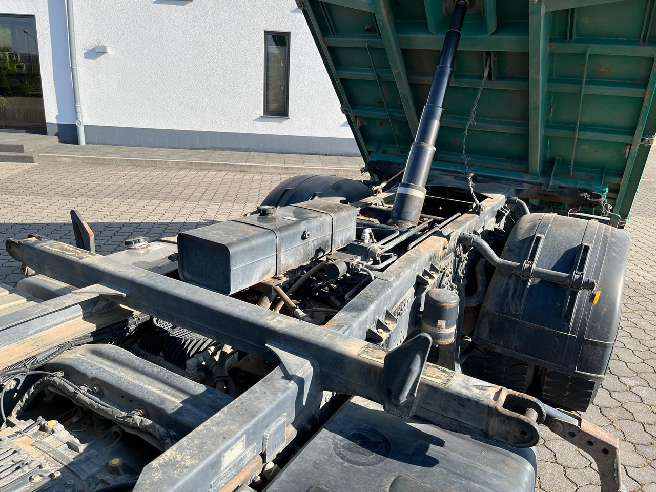 MAN TGS 18.460 4X4 H BL Kipper - Tipper: picture 3 MAN TGS 18.460 4X4 H BL Kipper - Tipper: picture 3