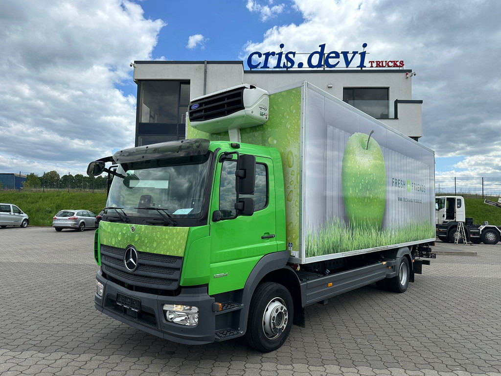 Refrigerator truck Mercedes-Benz Atego 1224 4x2  Carrier Xarios 600T Kühlkoffer LBW: picture 1
