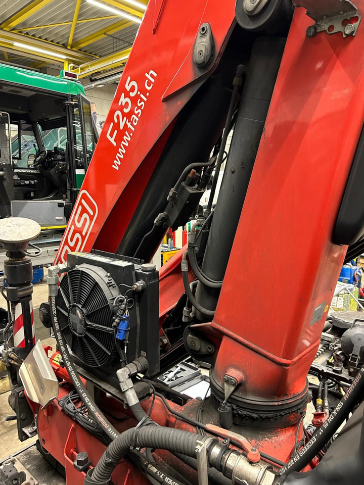 Palfinger FASSI F 235 A.2.23 Kran + Funk - Loader crane: picture 5 Palfinger FASSI F 235 A.2.23 Kran + Funk - Loader crane: picture 5