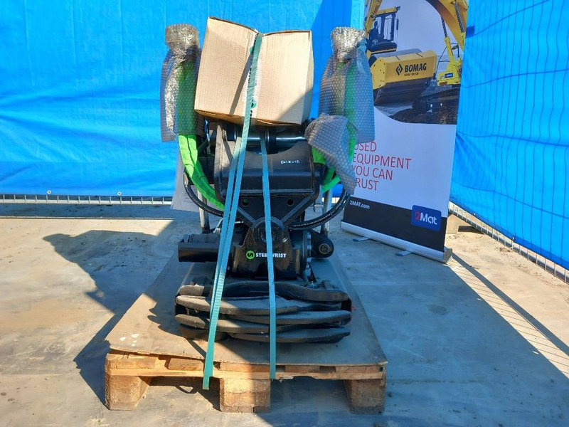STEELWRIST X12 DF-HS08 GR FPL - Attachment for Construction machinery: picture 2 STEELWRIST X12 DF-HS08 GR FPL - Attachment for Construction machinery: picture 2