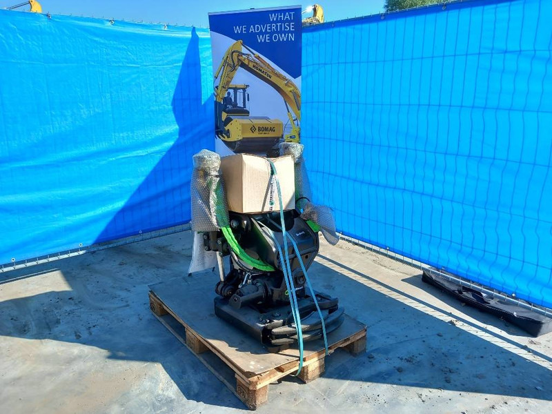 STEELWRIST X12 DF-HS08 GR FPL - Attachment for Construction machinery: picture 1 STEELWRIST X12 DF-HS08 GR FPL - Attachment for Construction machinery: picture 1
