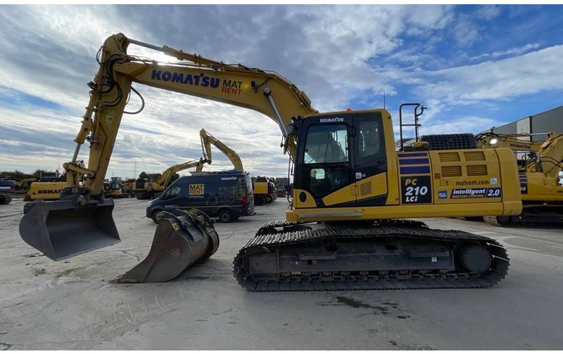 Komatsu PC210LCI-11E0 - Crawler excavator: picture 4 Komatsu PC210LCI-11E0 - Crawler excavator: picture 4