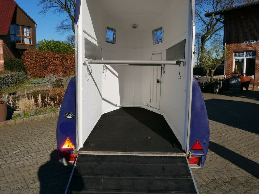 Böckmann 1,5 Pferde Heckklappe schwenkbar - Horse trailer: picture 3 Böckmann 1,5 Pferde Heckklappe schwenkbar - Horse trailer: picture 3