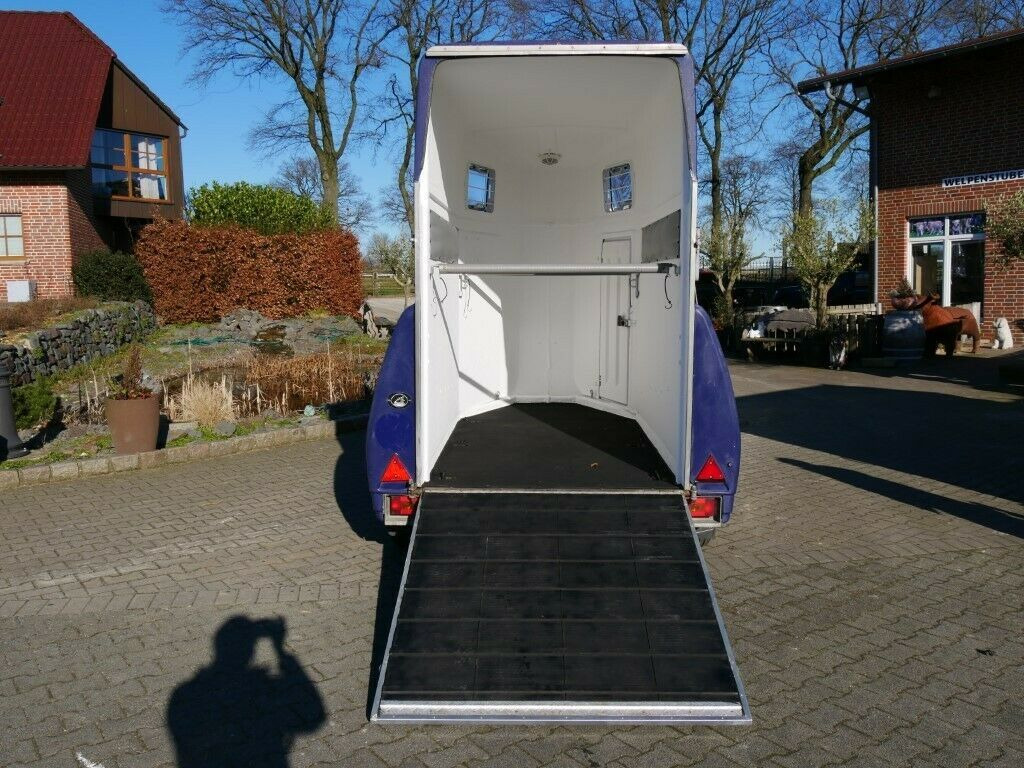Böckmann 1,5 Pferde Heckklappe schwenkbar - Horse trailer: picture 2 Böckmann 1,5 Pferde Heckklappe schwenkbar - Horse trailer: picture 2
