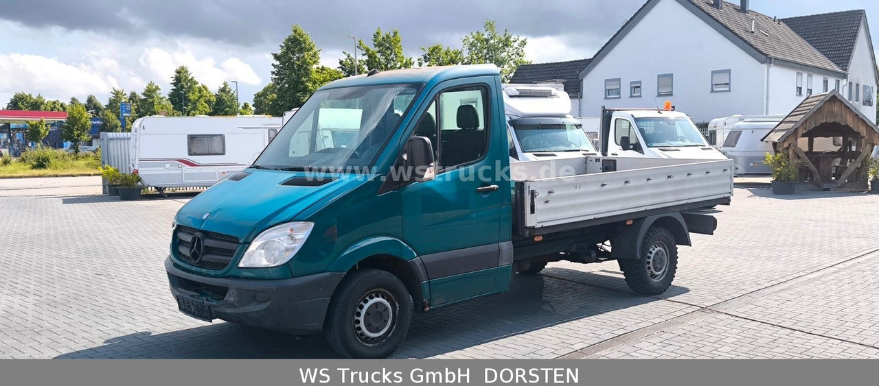 Mercedes-Benz Sprinter II Pritsche215 CDI - Flatbed van: picture 1 Mercedes-Benz Sprinter II Pritsche215 CDI - Flatbed van: picture 1