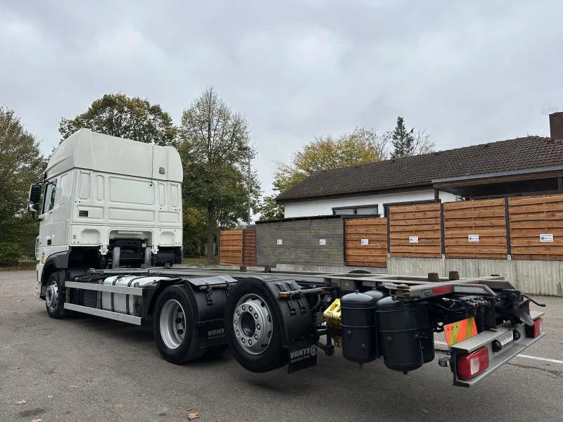 DAF XF 106 450 SSC 6X2* 4 St.! *Jumbo*E6D*Multi*VANTEC - Container transporter/ Swap body truck: picture 2 DAF XF 106 450 SSC 6X2* 4 St.! *Jumbo*E6D*Multi*VANTEC - Container transporter/ Swap body truck: picture 2