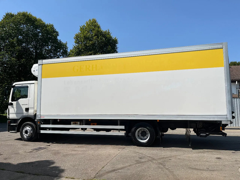 MAN TGM 15.250 *Bi-/Multitemp*Tiefkühlfahrzeug*POLARUS-Tiefkühlkoffer*MBB-C 2000 S LBW* - Refrigerator truck: picture 3 MAN TGM 15.250 *Bi-/Multitemp*Tiefkühlfahrzeug*POLARUS-Tiefkühlkoffer*MBB-C 2000 S LBW* - Refrigerator truck: picture 3