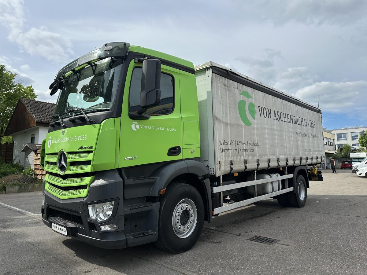 Mercedes Antos 1827 L Pr/Plane Rungentaschen E6 - Curtainsider truck: picture 1 Mercedes Antos 1827 L Pr/Plane Rungentaschen E6 - Curtainsider truck: picture 1