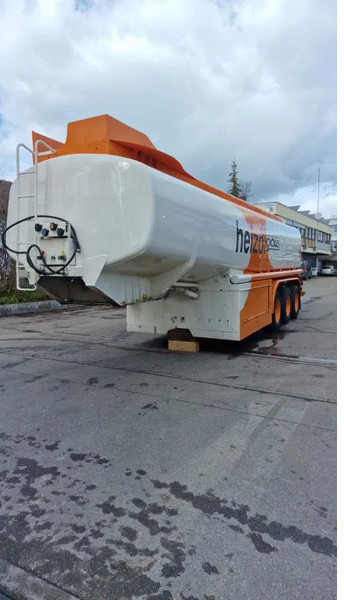 Schwelmer Eisenwerk TSA Diesel Heizöl 6 Kammern 35.5 m³ Zählwerk TKZ A TSA Diesel Heizöl 6 Kammern 35.5 m³ Zählwerk TKZ ABS - Tank semi-trailer: picture 3 Schwelmer Eisenwerk TSA Diesel Heizöl 6 Kammern 35.5 m³ Zählwerk TKZ A TSA Diesel Heizöl 6 Kammern 35.5 m³ Zählwerk TKZ ABS - Tank semi-trailer: picture 3