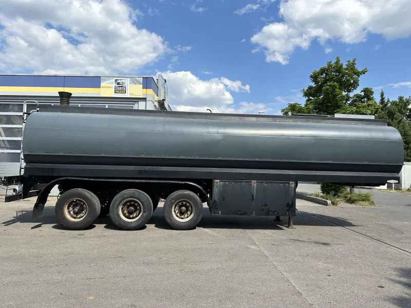 LAG GSA-22 Gülleauflieger 37 m³ 6 Kammer TÜV NEU! GSA-22 Gülleauflieger 37 m³ 6 Kammer TÜV NEU! - Semi-trailer: picture 4 LAG GSA-22 Gülleauflieger 37 m³ 6 Kammer TÜV NEU! GSA-22 Gülleauflieger 37 m³ 6 Kammer TÜV NEU! - Semi-trailer: picture 4
