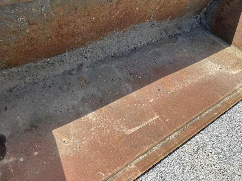 1700mm - Loader bucket: picture 3 1700mm - Loader bucket: picture 3