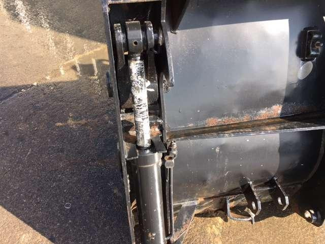 2350mm - Loader bucket: picture 5 2350mm - Loader bucket: picture 5