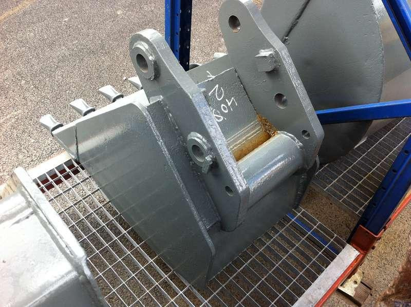 450 MM - Excavator bucket: picture 2 450 MM - Excavator bucket: picture 2