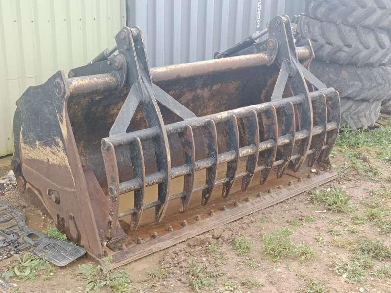 MAGSI 3800 Litres - Mâchoires - Loader bucket: picture 1 MAGSI 3800 Litres - Mâchoires - Loader bucket: picture 1