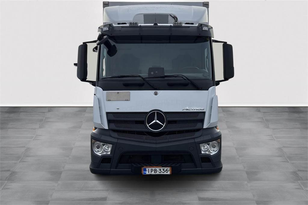 Mercedes-Benz ACTROS 1827 5 KSA-kori +PL - Box truck: picture 2 Mercedes-Benz ACTROS 1827 5 KSA-kori +PL - Box truck: picture 2