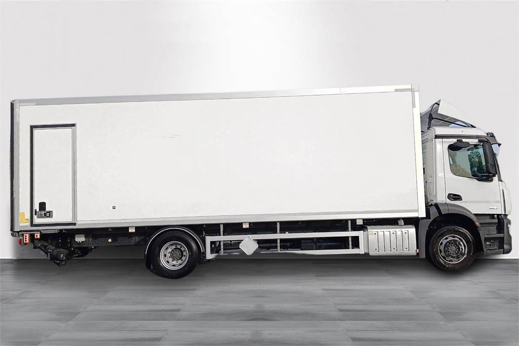 Mercedes-Benz ACTROS 5 SM 1827 L KSA - Isothermal truck: picture 4 Mercedes-Benz ACTROS 5 SM 1827 L KSA - Isothermal truck: picture 4