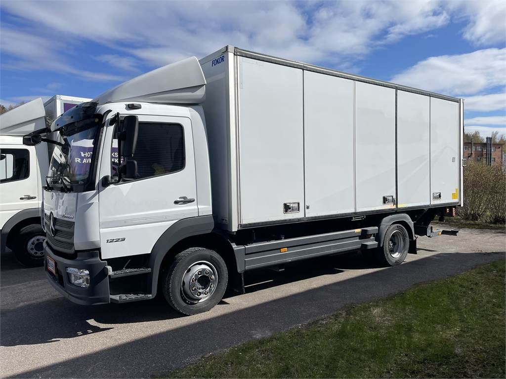 Mercedes-Benz ATEGO 1223L - Box truck: picture 2 Mercedes-Benz ATEGO 1223L - Box truck: picture 2
