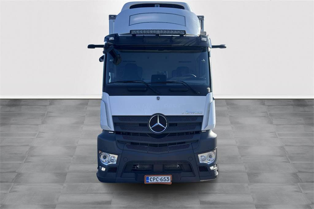 Mercedes-Benz Actros 2553L FRC 9,9m FRC 06/2027 - Isothermal truck: picture 3 Mercedes-Benz Actros 2553L FRC 9,9m FRC 06/2027 - Isothermal truck: picture 3