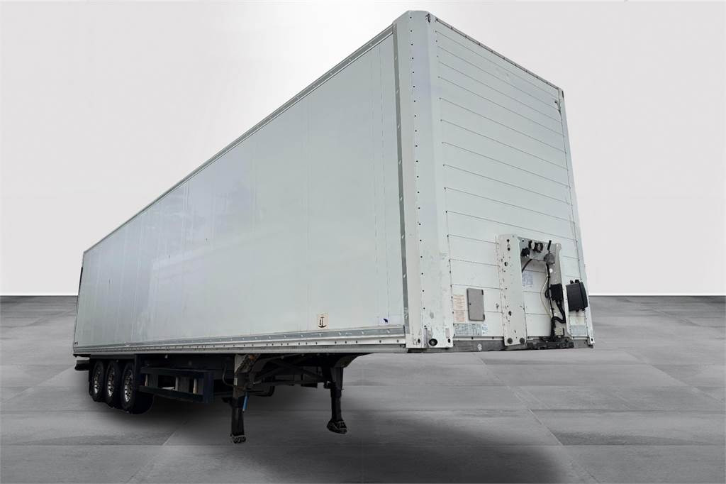 Schmitz 3-aks - Closed box semi-trailer: picture 3 Schmitz 3-aks - Closed box semi-trailer: picture 3