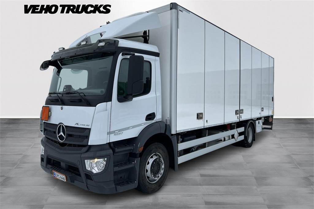 Mercedes-Benz Actros 1827 4x2 8,7m umpikori+PL nostin - Tractor unit: picture 1 Mercedes-Benz Actros 1827 4x2 8,7m umpikori+PL nostin - Tractor unit: picture 1