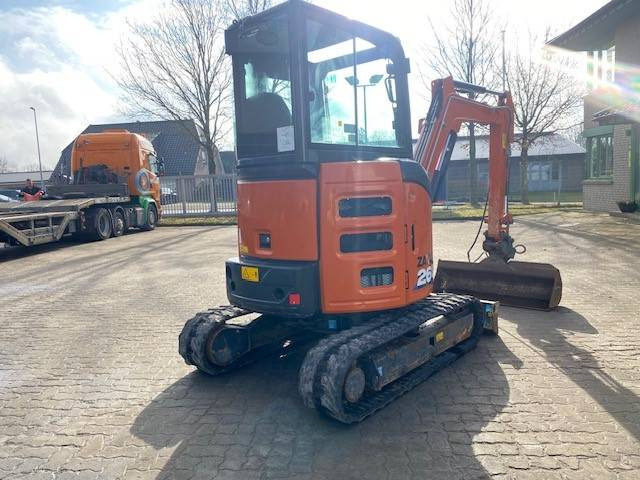 Hitachi ZX 26 U-6 MIETE / RENTAL (12002050) - Mini excavator: picture 5 Hitachi ZX 26 U-6 MIETE / RENTAL (12002050) - Mini excavator: picture 5