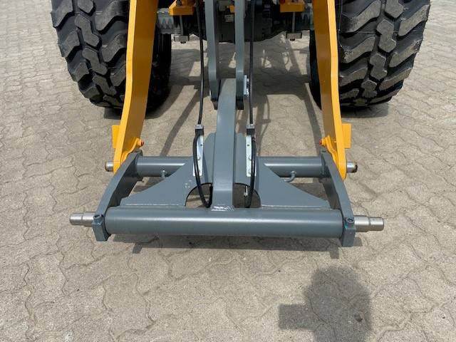 Wheel loader Liebherr L 504 Compact EUR 949,- MIETE / RENTAL (12002036): picture 8