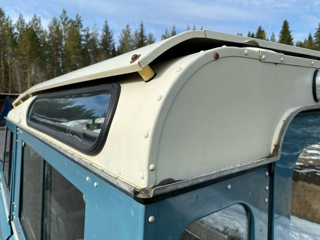 Car Land Rover Regular Station Wagon: picture 12