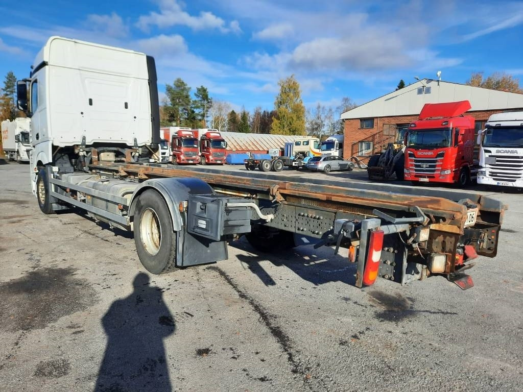Mercedes-Benz Actros 1842 - Container transporter/ Swap body truck: picture 3 Mercedes-Benz Actros 1842 - Container transporter/ Swap body truck: picture 3