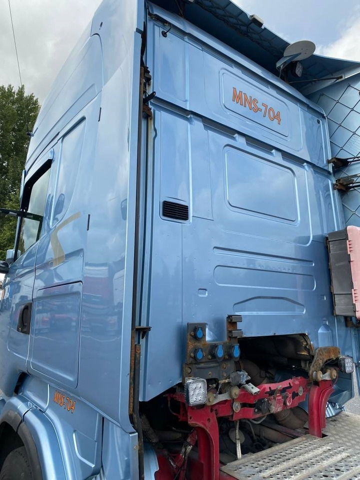 Tractor unit Scania R 560: picture 8