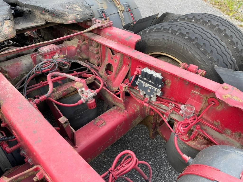 Tractor unit Scania R 560: picture 12