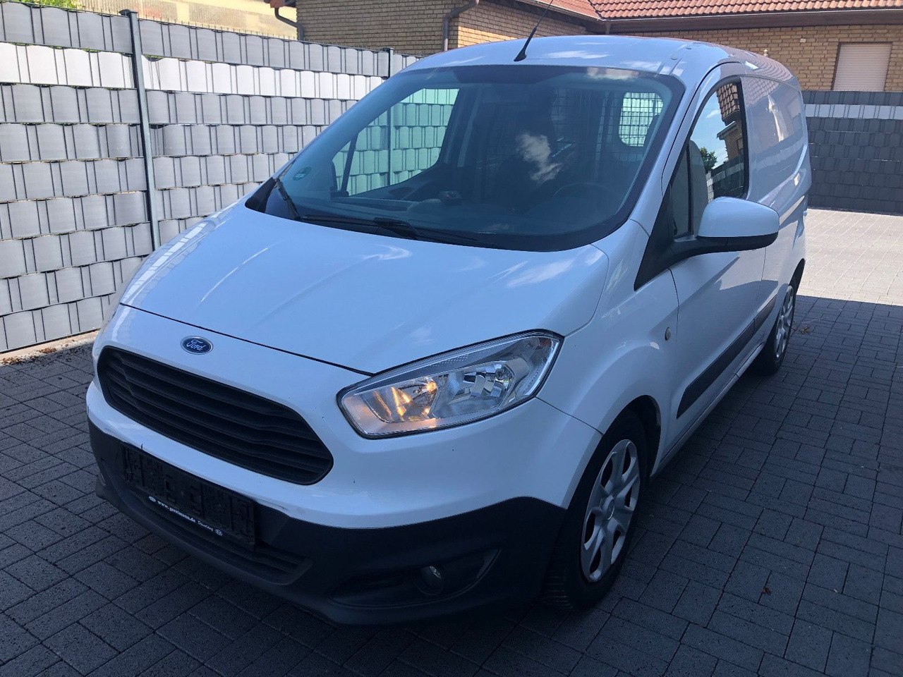 Ford Transit Courier 1.6 TDCi Trend - Small van: picture 3 Ford Transit Courier 1.6 TDCi Trend - Small van: picture 3