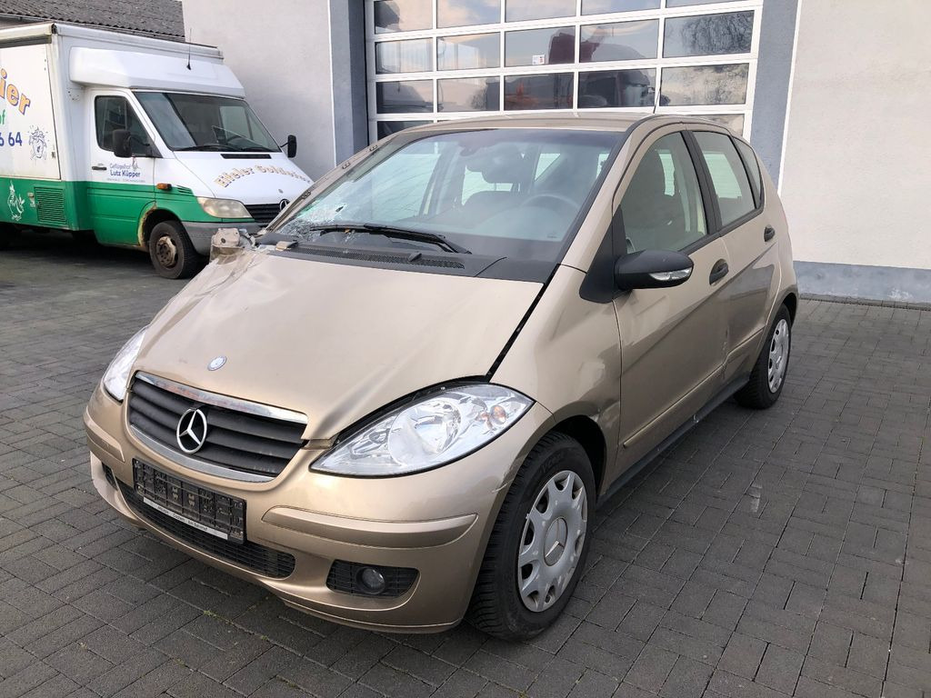 Mercedes-Benz A 150 A -Klasse A 150 - Car: picture 4 Mercedes-Benz A 150 A -Klasse A 150 - Car: picture 4
