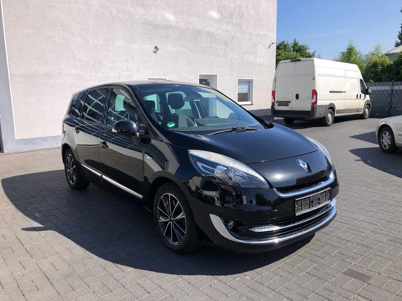 Renault Scenic Grand 2.0 dCi 150 BOSE Edition,Automatik - Passenger van: picture 1 Renault Scenic Grand 2.0 dCi 150 BOSE Edition,Automatik - Passenger van: picture 1