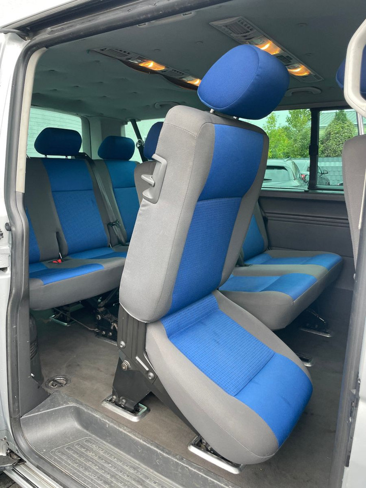 Passenger van Volkswagen T5 2.5 TDi Caravelle 4Motion 8-Sitzer: picture 16 Passenger van Volkswagen T5 2.5 TDi Caravelle 4Motion 8-Sitzer: picture 16
