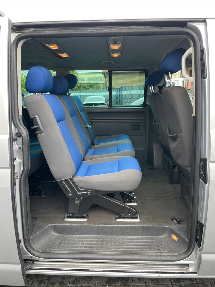 Passenger van Volkswagen T5 2.5 TDi Caravelle 4Motion 8-Sitzer: picture 15 Passenger van Volkswagen T5 2.5 TDi Caravelle 4Motion 8-Sitzer: picture 15