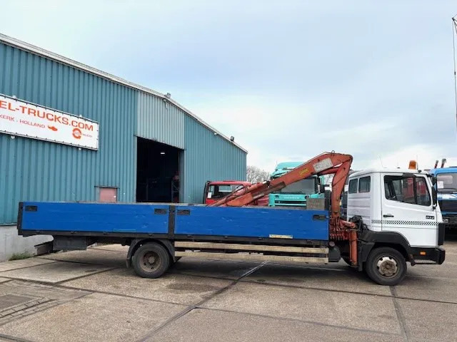 Mercedes-Benz 914 K (ORIGINAL DUTCH) WITH OPEN BOX & HIAB 650 CRANE (6-CILINDER / FULL STEEL SUSPENSION / MANUAL GEARBOX) - Crane truck: picture 4 Mercedes-Benz 914 K (ORIGINAL DUTCH) WITH OPEN BOX & HIAB 650 CRANE (6-CILINDER / FULL STEEL SUSPENSION / MANUAL GEARBOX) - Crane truck: picture 4