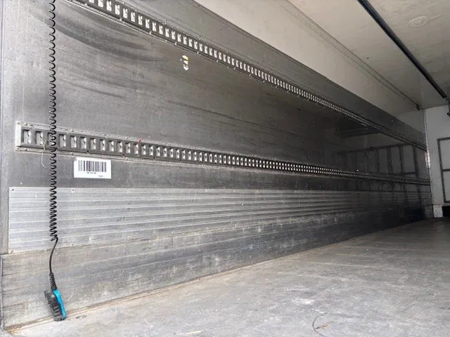 Refrigerator truck Renault D 19 D320 SLEEPERCAB 4x2 LAMBERET / THERMOKING (EURO 6 / RETARDER / AUTOMATIC GEARBOX / AIRCONDITIONING): picture 8