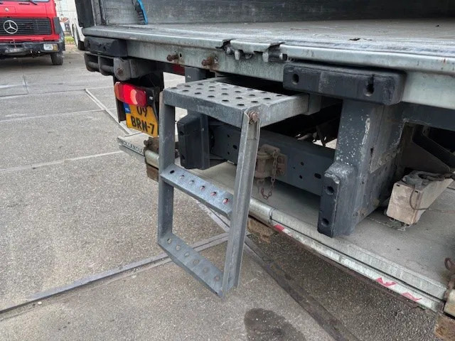 Refrigerator truck Renault D 19 D320 SLEEPERCAB 4x2 LAMBERET / THERMOKING (EURO 6 / RETARDER / AUTOMATIC GEARBOX / AIRCONDITIONING): picture 18
