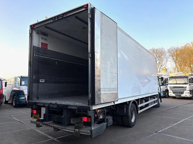 Refrigerator truck Renault D 19 D320 SLEEPERCAB 4x2 LAMBERET / THERMOKING (EURO 6 / RETARDER / AUTOMATIC GEARBOX / AIRCONDITIONING): picture 6