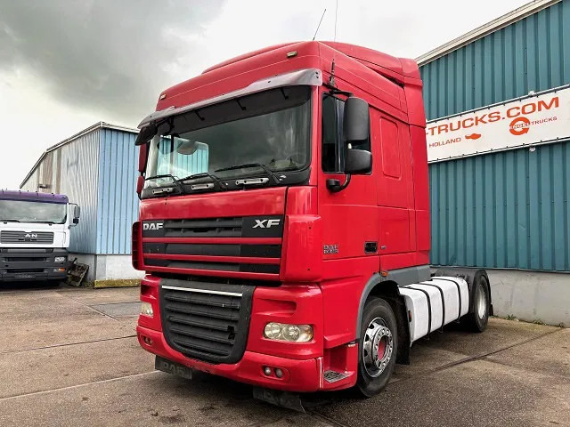 DAF XF 105.460 SPACECAB (ZF16 MANUAL GEARBOX / MX-BRAKE / 870+430 LITER TANK / AIRCONDITIONING / FRIDGE) - Tractor unit: picture 1 DAF XF 105.460 SPACECAB (ZF16 MANUAL GEARBOX / MX-BRAKE / 870+430 LITER TANK / AIRCONDITIONING / FRIDGE) - Tractor unit: picture 1