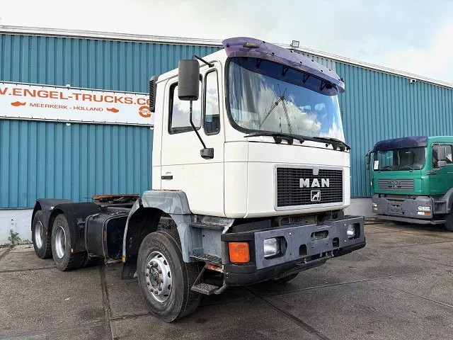 MAN 33.373 DFT 6x4 FULL STEEL SUSPENSION (13.000 AXLES / ZF16 MANUAL GEARBOX / REDUCTION AXLES / FULL STEEL SUSPENSION) - Tractor unit: picture 2 MAN 33.373 DFT 6x4 FULL STEEL SUSPENSION (13.000 AXLES / ZF16 MANUAL GEARBOX / REDUCTION AXLES / FULL STEEL SUSPENSION) - Tractor unit: picture 2