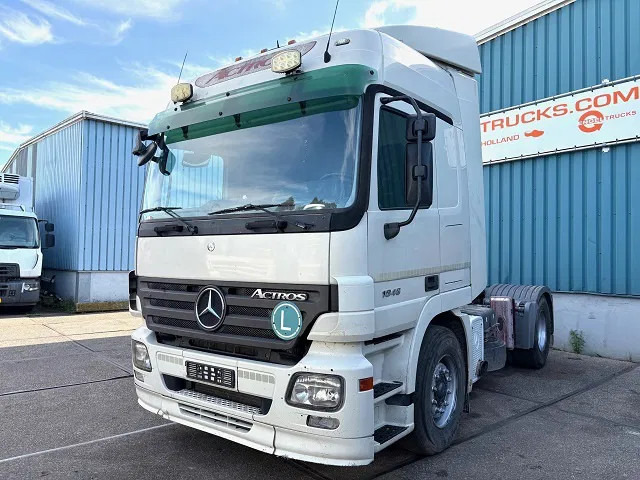 Mercedes-Benz Actros 1846 LS (MP2) (EPS WITH CLUTCH (3 PEDALS) / RETARDER / AIRCONDITIONING / ETC) - Tractor unit: picture 1 Mercedes-Benz Actros 1846 LS (MP2) (EPS WITH CLUTCH (3 PEDALS) / RETARDER / AIRCONDITIONING / ETC) - Tractor unit: picture 1