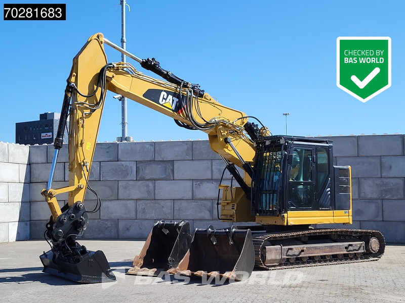 Caterpillar 325 F L 3 BUCKETS - VA BOOM - Crawler excavator: picture 1 Caterpillar 325 F L 3 BUCKETS - VA BOOM - Crawler excavator: picture 1