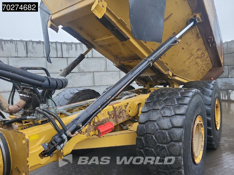 Articulated dumper Caterpillar 740 B: picture 6