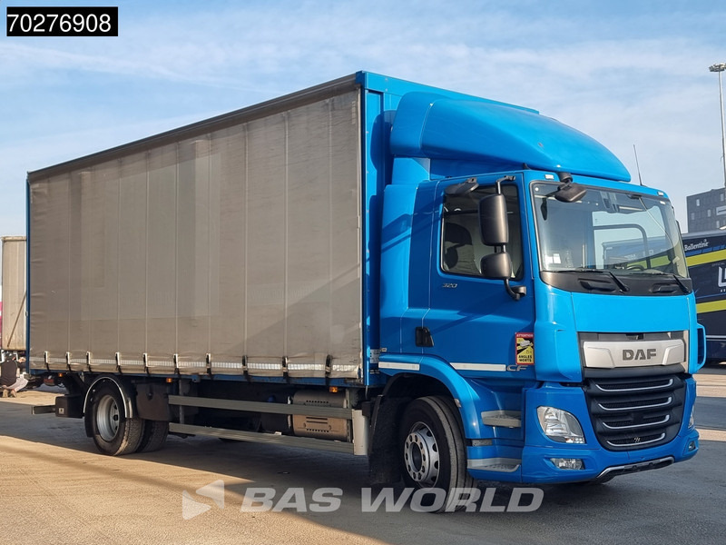 Curtainsider truck DAF CF 320 4X2 19tonner Automatic 2.500kg Tailgate ACC Euro 6: picture 11