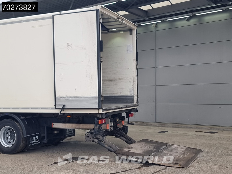 Refrigerator truck DAF LF 320 4X2 19tonner Thermo-King T1200-R Ladebordwand Automatic Euro 6: picture 13